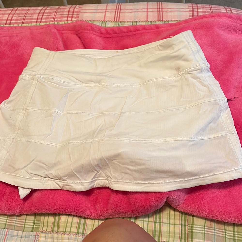 Lululemon skirt size 2